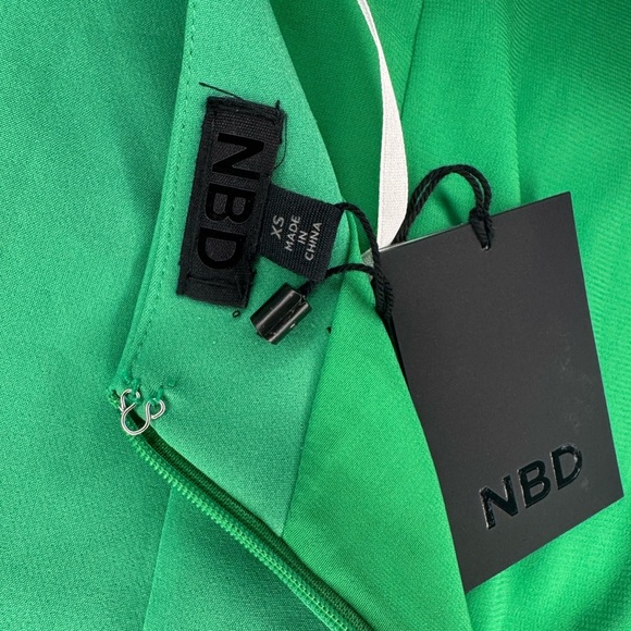 NBD Green Sheath Midi Dress with Halter Neckline. #52 - Picture 10 of 13